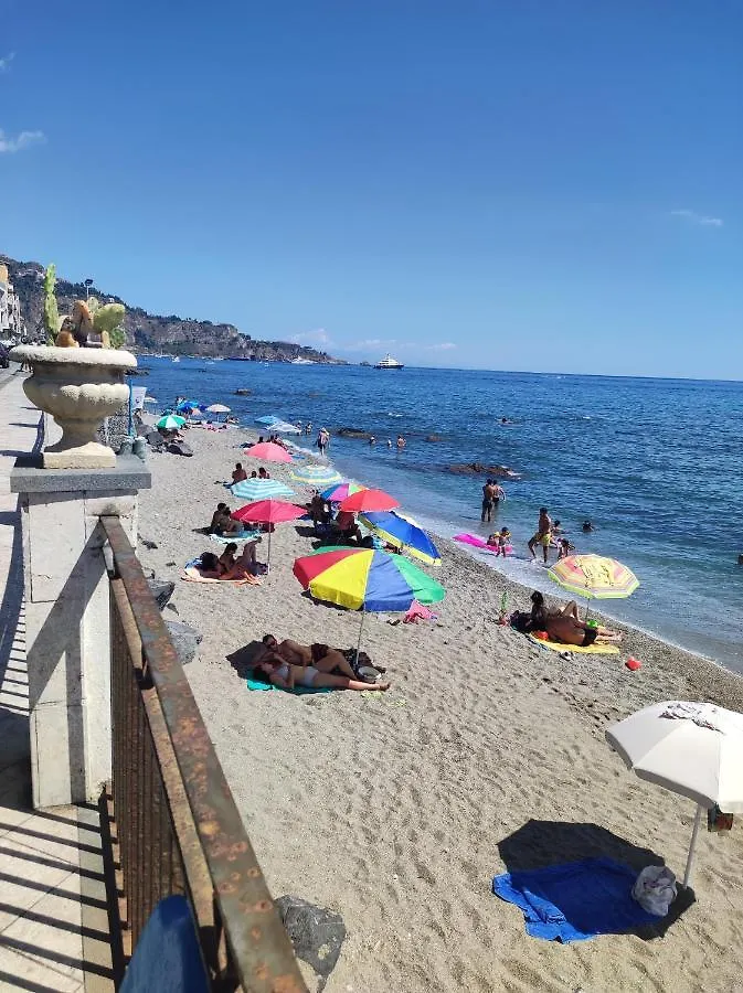 Apartament Casa Cetti Giardini-Naxos Włochy